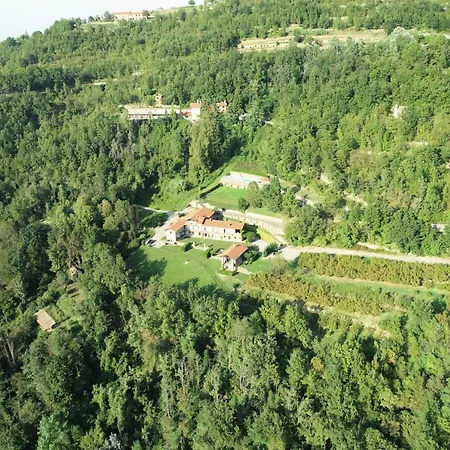 Διαμέρισμα With Enclosed Garden Cortemilia