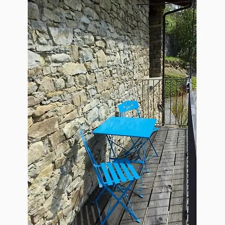 Διαμέρισμα With Enclosed Garden Cortemilia